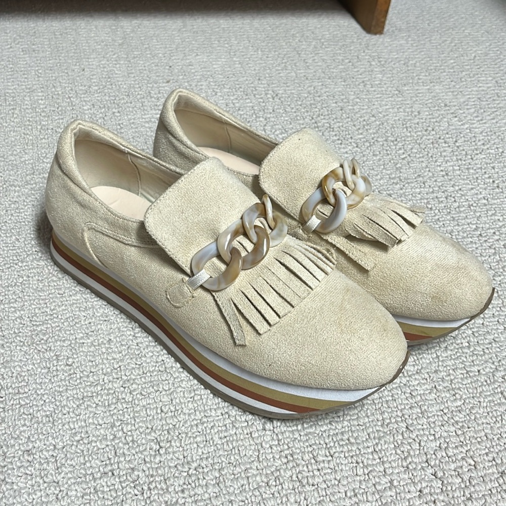 Coconuts by Matisse platform loafer size 9.